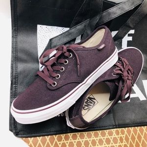 VANS Women’s Canvas Shoes Size 8 (721356) W/ Bag